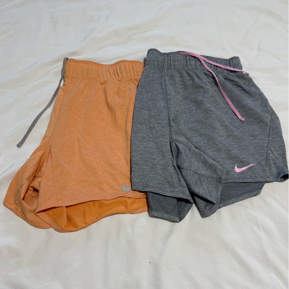 Women’s Nike Dri-Fit Shorts in Orange and Gray Size Medium